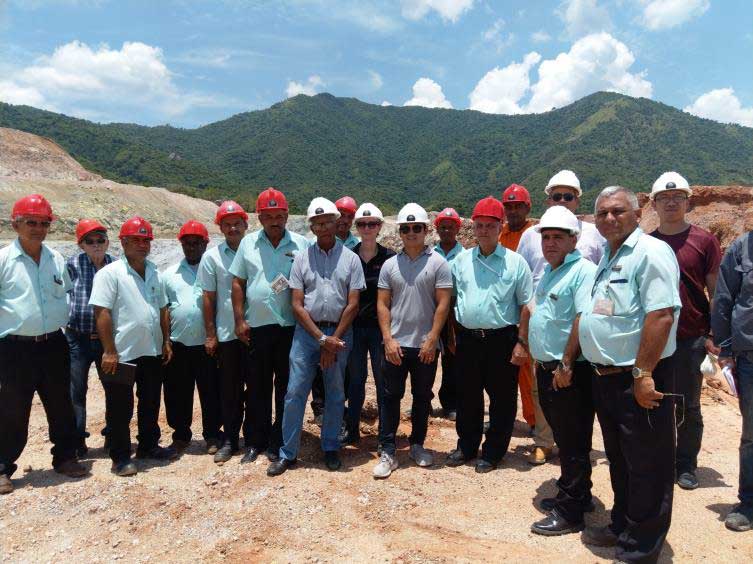 El-Cobre-Team-Onsite